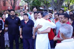 Col. Rajyavardhan Rathore inspecting a public park in Jhotwara, Jaipur.