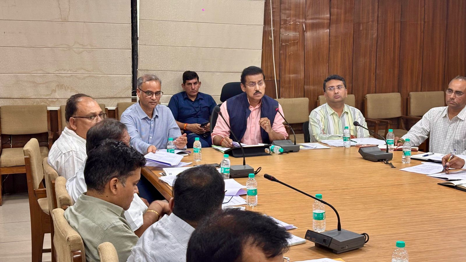 Why Rathore’s “Delivery or Deadline” Message Is Getting Attention in 2026