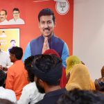 Col. Rajyavardhan Rathore interacting with citizens during Jan Samvad programme in Rajasthan